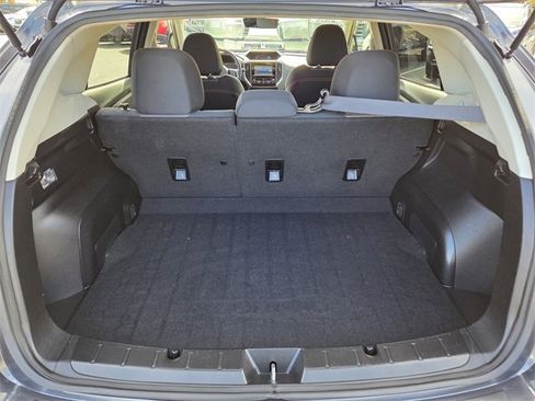 Used 2022 Subaru Crosstrek 2.0i Premium image 12