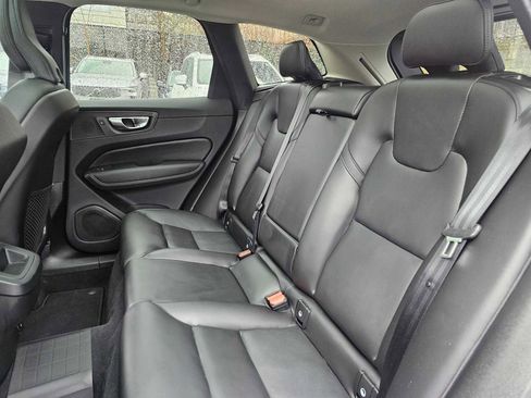 Certified 2025 Volvo XC60 B5 Core w/ Protection Package Premier image 19