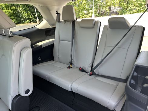Certified 2024 Toyota Grand Highlander AWD Hybrid image 32