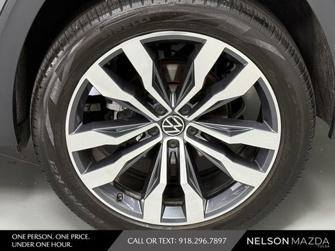 Used 2023 Volkswagen Atlas SEL Premium R-Line AWD/4WD image 14