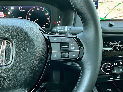 Certified 2025 Honda Accord Touring image 21