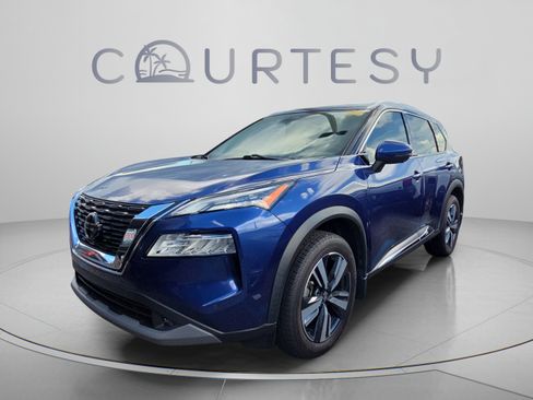 Used 2021 Nissan Rogue SL w/ Premium Package FWD image 1
