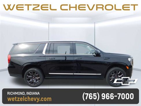 Used 2023 GMC Yukon XL Denali w/ Denali Reserve Package AWD/4WD image 2
