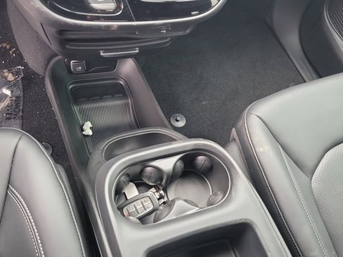 New 2026 Chrysler Voyager LX image 21