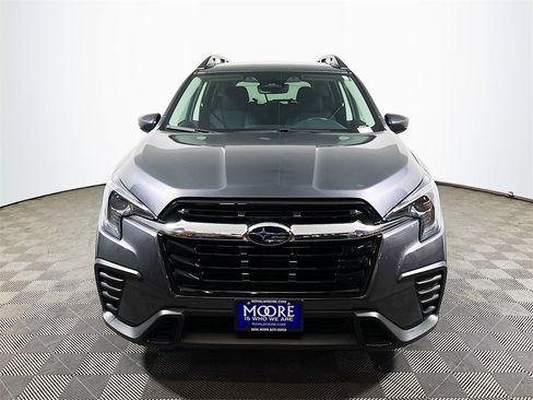 Used 2025 Subaru Ascent Premium image 3
