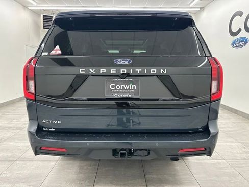 New 2025 Ford Expedition Active image 4