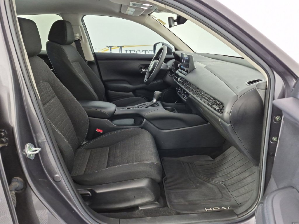 Used 2023 Honda HR-V LX image 35