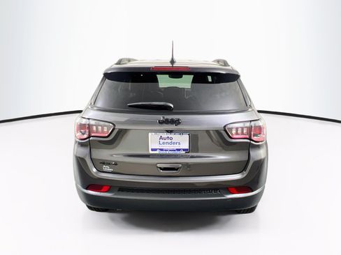 Used 2023 Jeep Compass Latitude w/ Convenience Group AWD/4WD image 6