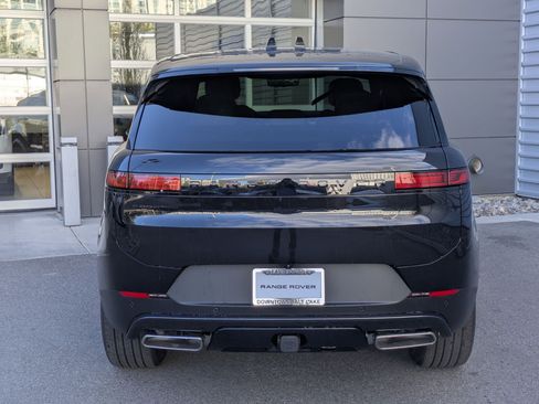 New 2026 Land Rover Range Rover Sport SE AWD/4WD image 6