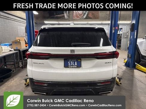 Used 2025 Buick Enclave Sport Touring w/ Power Package image 5