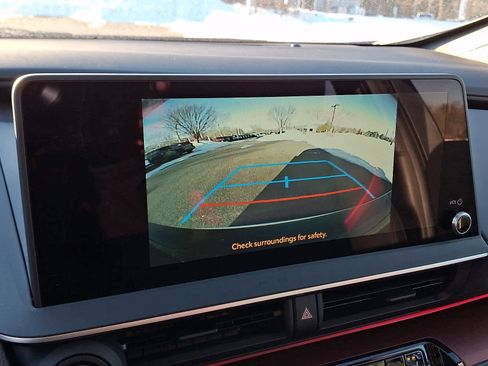 Used 2024 Toyota Prius Prime XSE image 19