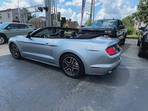 Used 2023 Ford Mustang Premium image 9