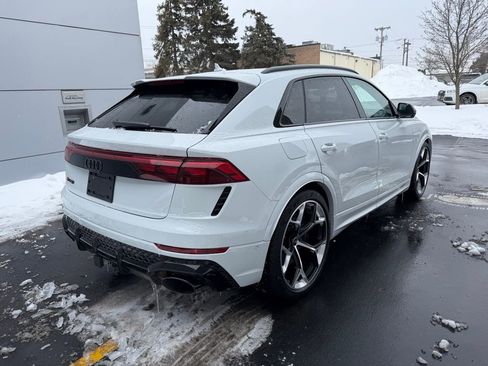 New 2026 Audi RS Q8 performance image 5