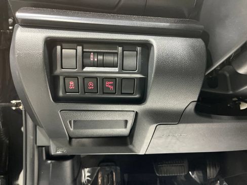 Used 2021 Subaru Crosstrek 2.5i Sport w/ Moonroof Package AWD/4WD image 15