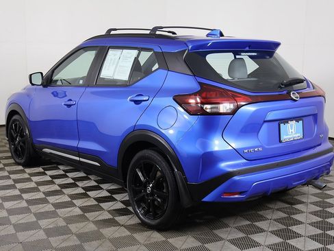 Used 2021 Nissan Kicks SR w/ SR Premium Package image 10