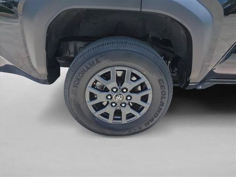 Used 2026 Toyota 4Runner SR5 AWD/4WD image 29