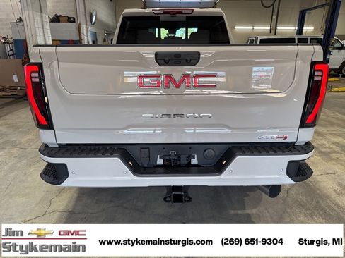 New 2026 GMC Sierra 2500 AT4 w/ AT4 Premium Plus Package image 8