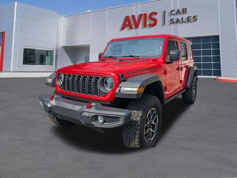 Used 2025 Jeep Wrangler Unlimited Rubicon w/ Convenience Group AWD/4WD image 1