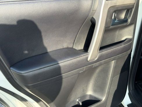 Certified 2018 Toyota 4Runner SR5 image 28