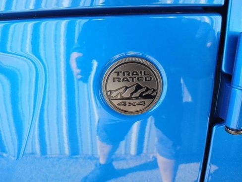 New 2025 Jeep Gladiator Sport S image 9