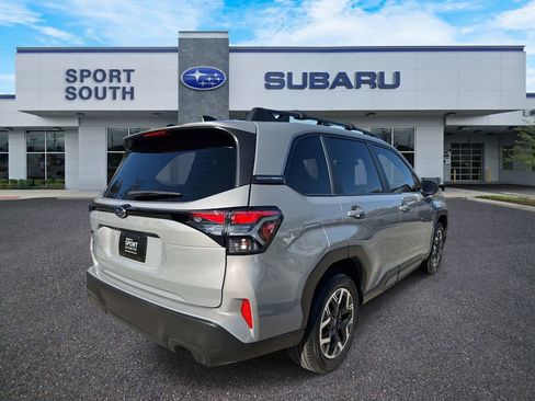 Used 2025 Subaru Forester Premium w/ Convenience Package #1 image 3