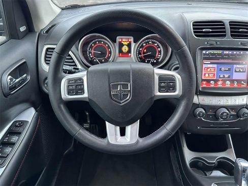 Used 2019 Dodge Journey GT w/ Driver Convenience Group image 16