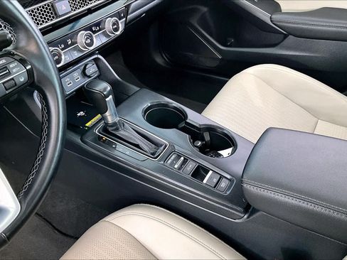 Used 2023 Honda Civic Touring image 17