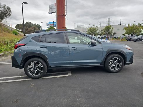 Used 2024 Subaru Crosstrek 2.0i Premium image 8