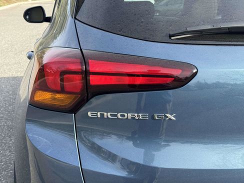 Used 2024 Buick Encore GX Preferred FWD image 9