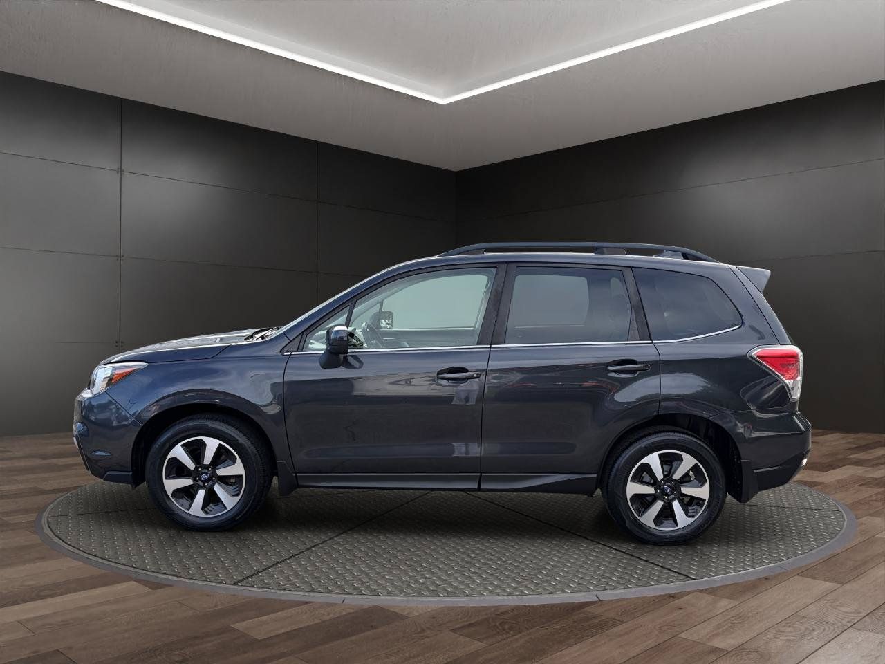 Used 2018 Subaru Forester 2.5i Limited AWD/4WD image 5