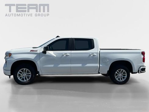 Used 2025 Chevrolet Silverado 1500 RST w/ Z71 Off-Road Package AWD/4WD image 4