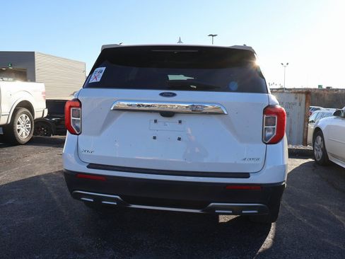 Certified 2022 Ford Explorer XLT w/ Equipment Group 202A image 13
