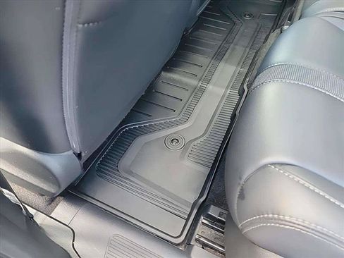 Used 2023 Honda Pilot Touring image 21