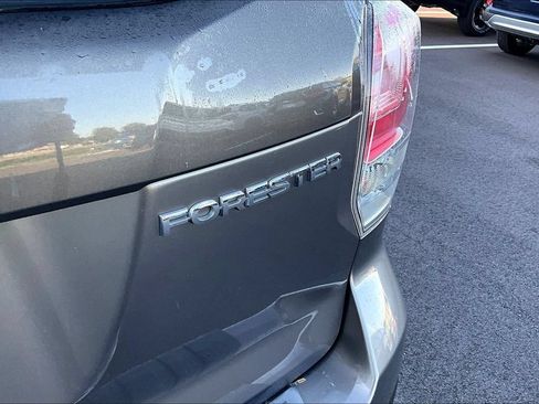Used 2018 Subaru Forester 2.5i Touring AWD/4WD image 24