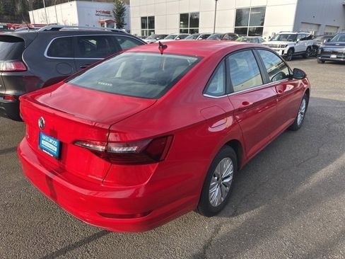 Used 2020 Volkswagen Jetta image 3