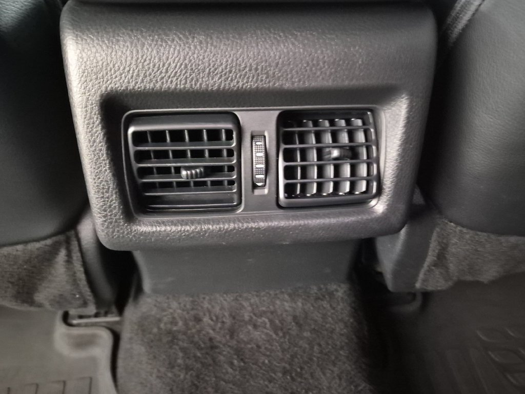 Used 2023 Toyota Camry XSE FWD image 23