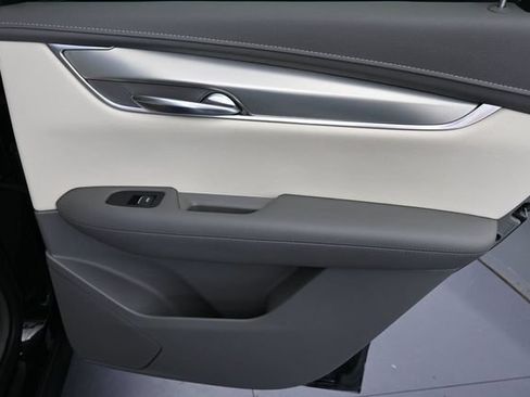 Used 2022 Cadillac XT5 Premium Luxury FWD image 28