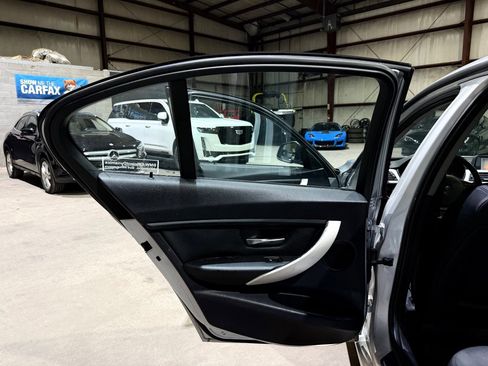 Used 2014 BMW 320i Sedan RWD image 14
