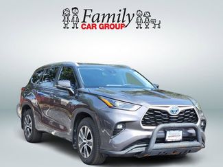 Used 2023 Toyota Highlander XLE video 2