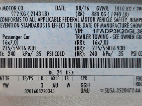 Used 2016 Ford Focus SE image 36