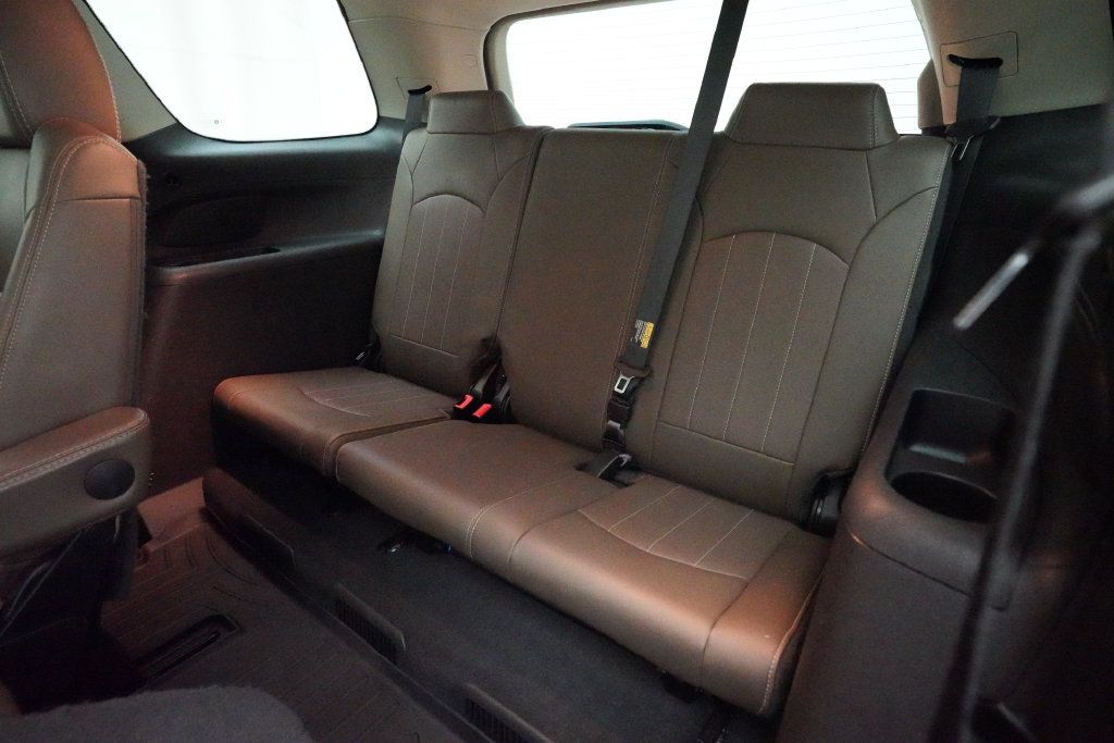 Used 2017 GMC Acadia Limited SLT AWD/4WD image 17