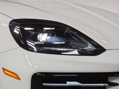 New 2026 Porsche Cayenne image 12