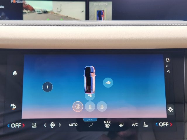 New 2027 Lincoln Navigator Reserve AWD/4WD image 21