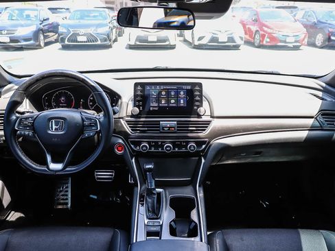 Used 2022 Honda Accord Sport image 16