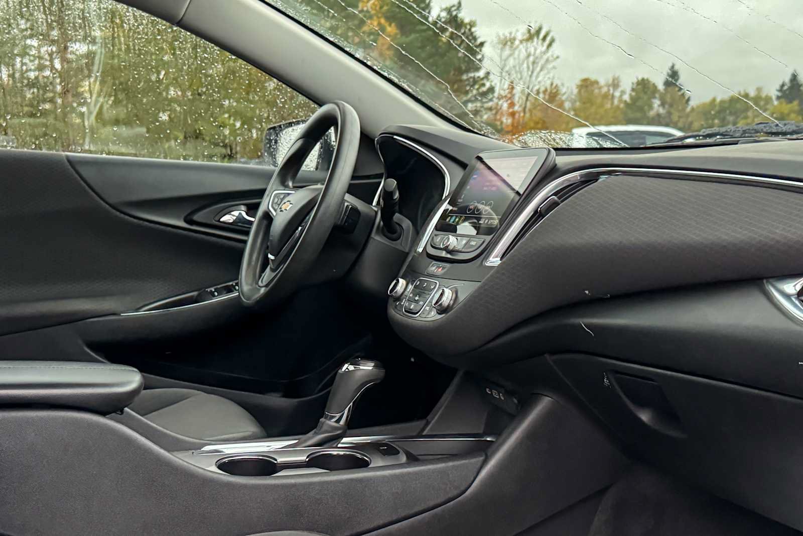 Used 2020 Chevrolet Malibu LT FWD image 10
