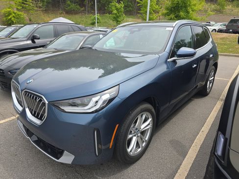 Certified 2025 BMW X3 xDrive30i w/ Convenience Package AWD/4WD image 4