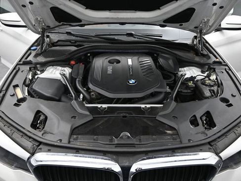 Used 2018 BMW 540i image 13