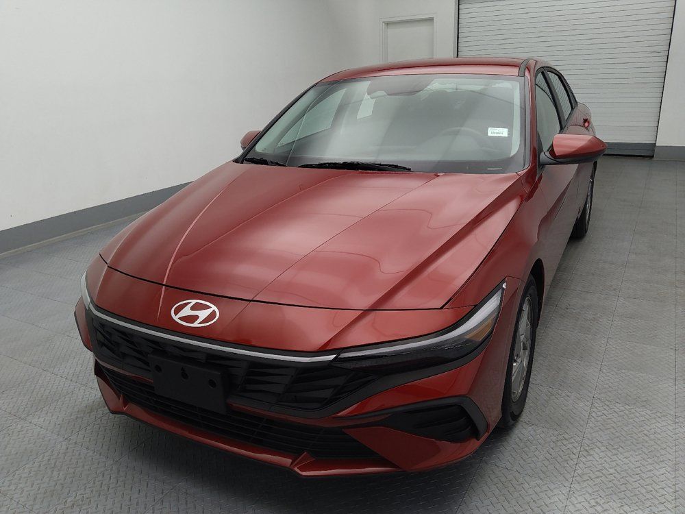Used 2025 Hyundai Elantra SE FWD image 15