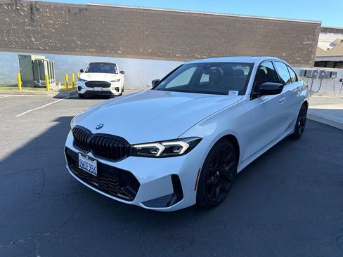Used 2026 BMW 330i Sedan w/ M Sport Package RWD image 11