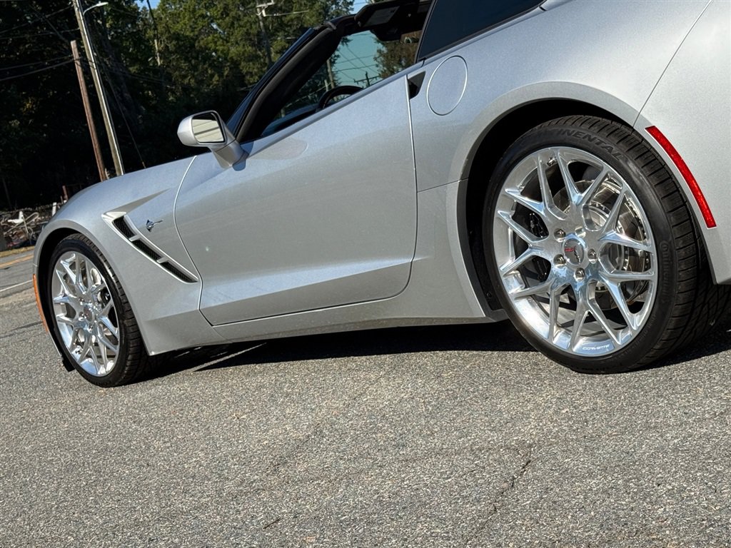 Used 2017 Chevrolet Corvette Stingray Coupe RWD image 25